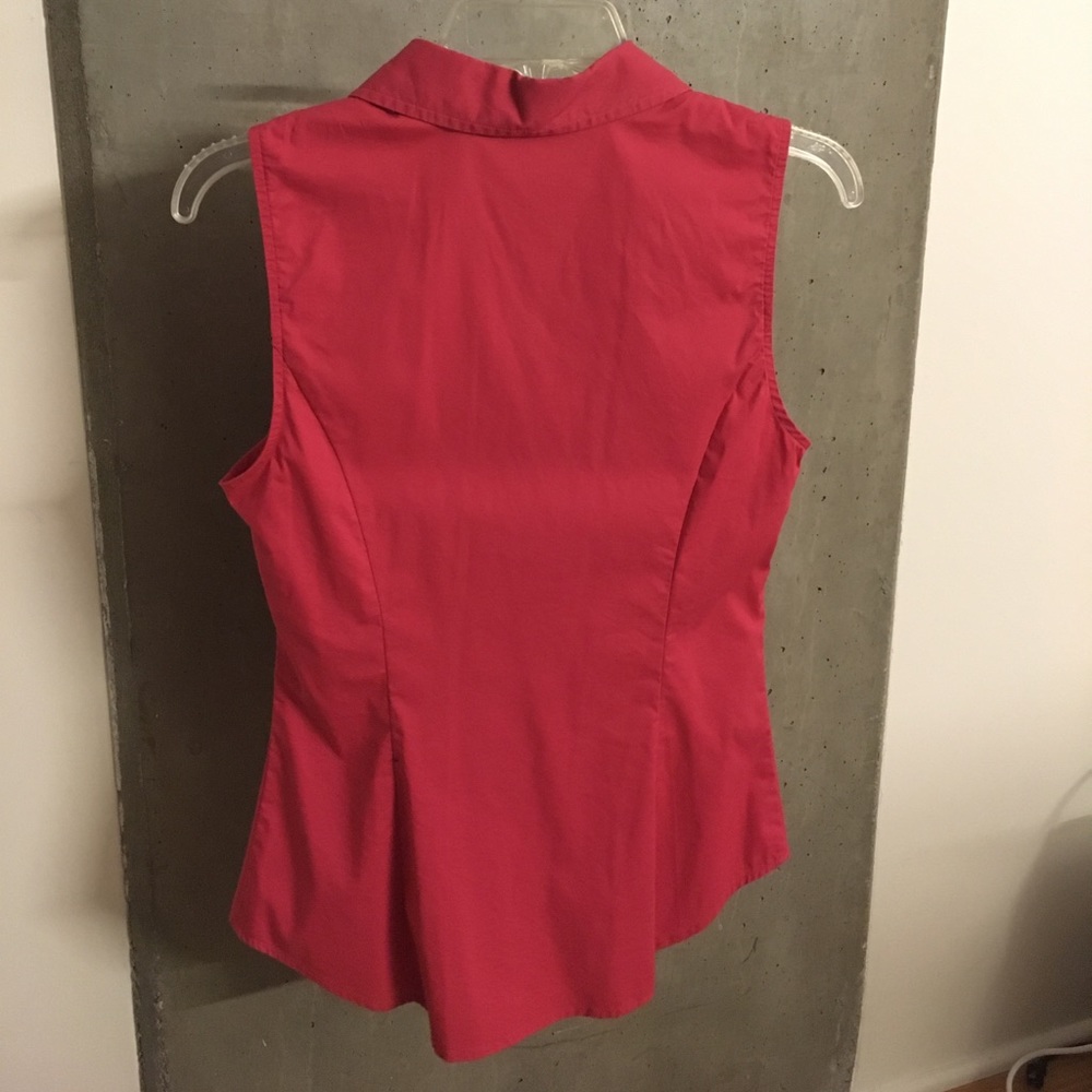 Express sleeveless button-down blouse. - Picture 2 of 3